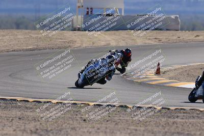 media/Dec-04-2022-CVMA (Sun) [[e38ca9e4fc]]/Race 9 Supersport Middleweight Shootout/